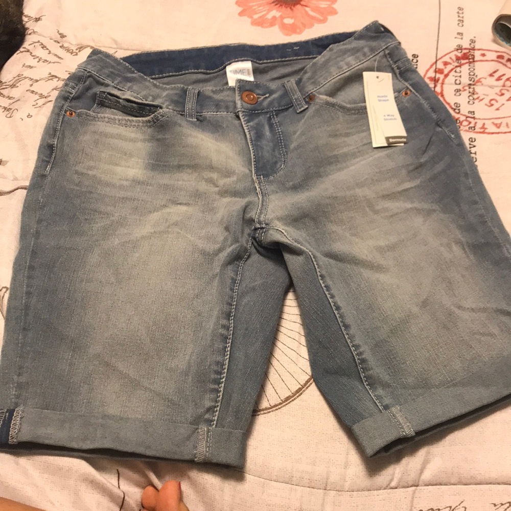 TIME AND TRU Bermuda shorts